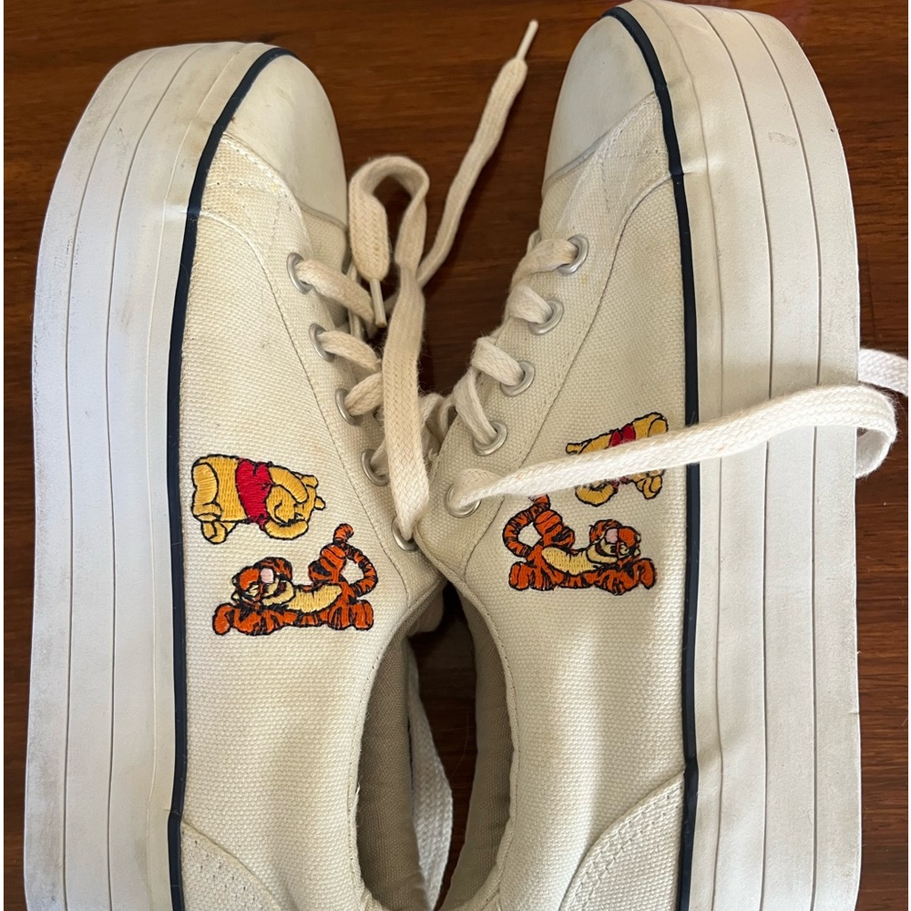 Vintage Winnie The Pooh Disney Platform Sneakers Size 6.5. Few smudges